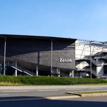 Hypercentre / Gares - Beautiful Duplex! * ليل