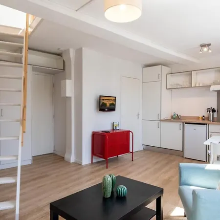 Hypercentre / Gares - Beautiful Duplex! Λιλ